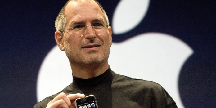 steve-jobs-iphone-keynote